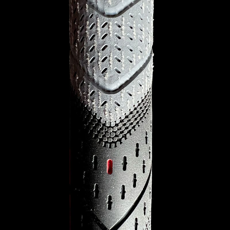 GolfPride MCC Plus4 Align Max – Grip hybride précis